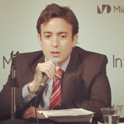 El PRO necesita su propio relato