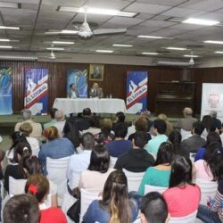 La asistencia superó la capacidad del auditorio de El Litoral en la segunda charla de historia