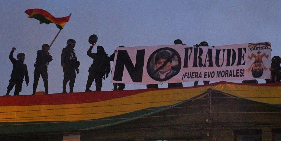 En este momento estás viendo Tensión en Bolivia: El levantamiento y unión de todo un Pueblo Por Tomás Espinoza Allgoewer