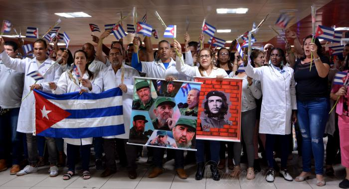 En este momento estás viendo Misiones médicas cubanas: Esclavitud y propaganda comunista