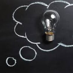 El fuego amigo contra los “think tanks” liberales